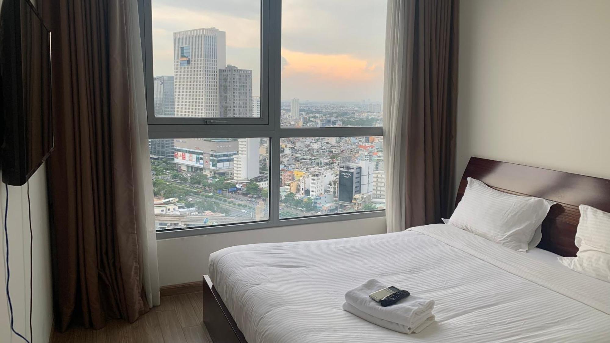 Căn hộ Vinhome Park - Tj49 *